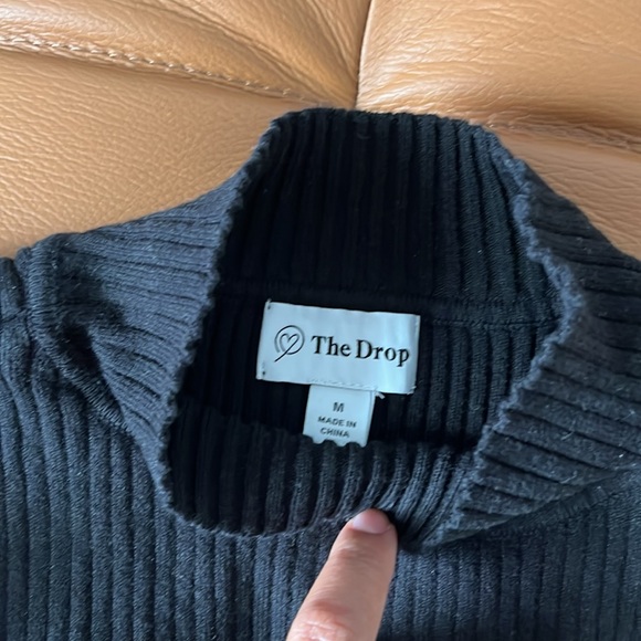 ❌SOLD The Drop Women's Karolina Sleeveless Ribbed Mock-Neck Sweater - Picture 10 of 11
